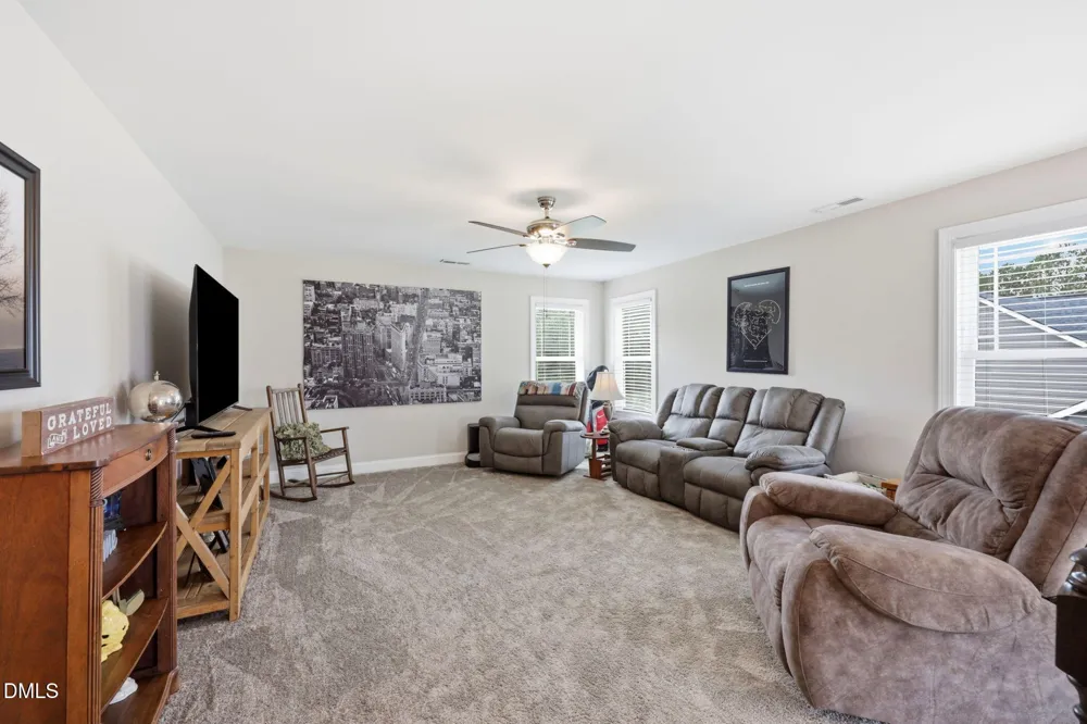 124 Shady Oaks Drive Benson, NC 27504
