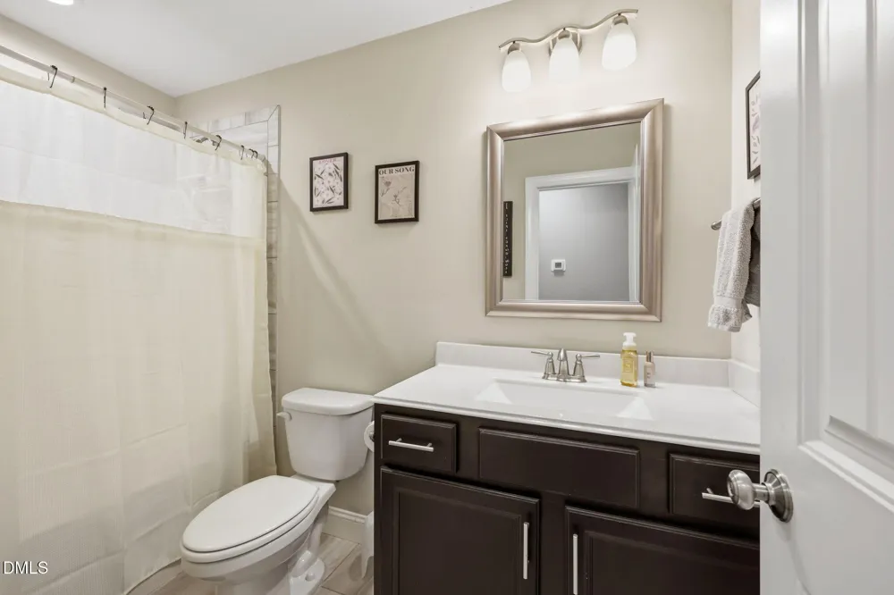 124 Shady Oaks Drive Benson, NC 27504