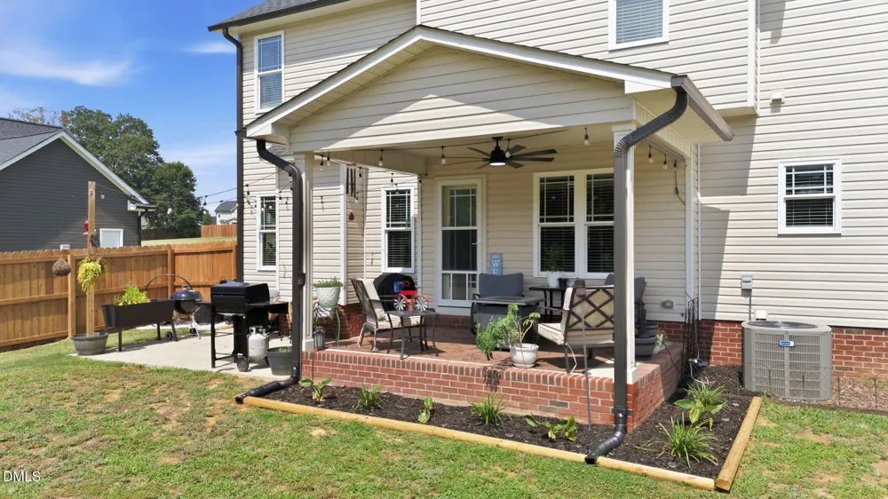 124 Shady Oaks Drive Benson, NC 27504