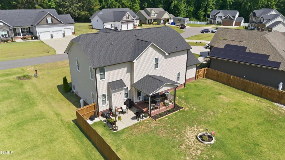 124 Shady Oaks Drive Benson, NC 27504
