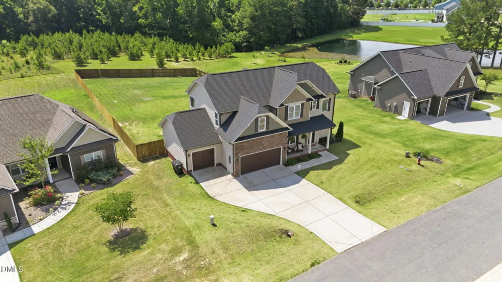 124 Shady Oaks Drive Benson, NC 27504