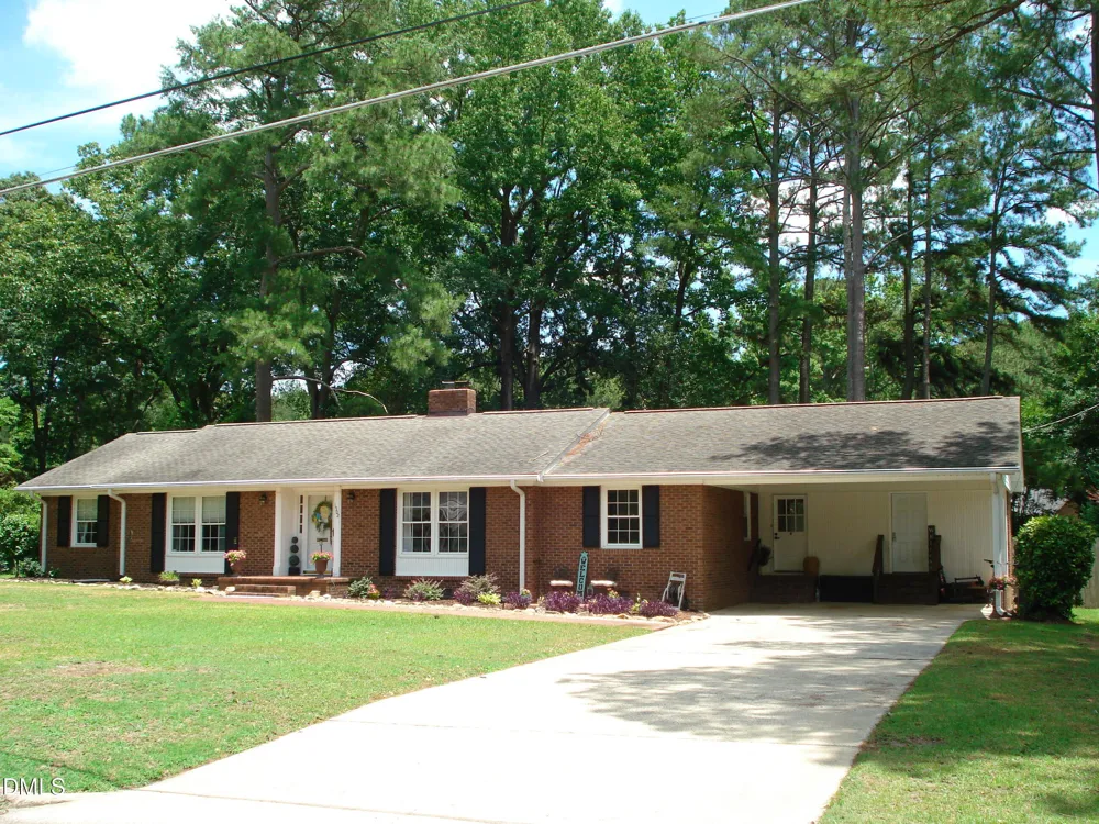 1502 Wellons Avenue Dunn, NC 28334