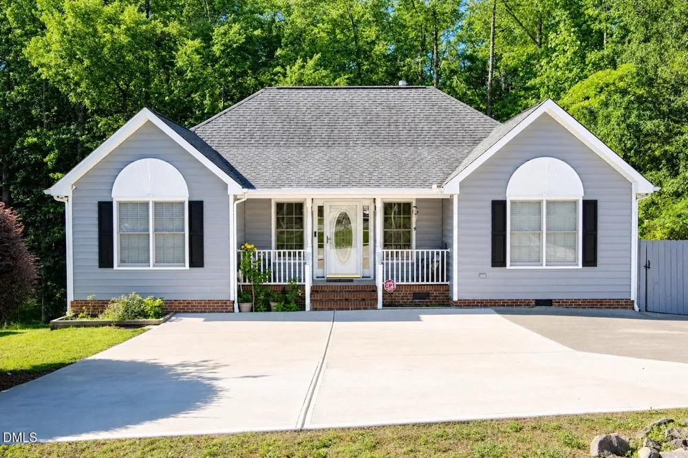 1608 Rogers Pointe Lane Creedmoor, NC 27522
