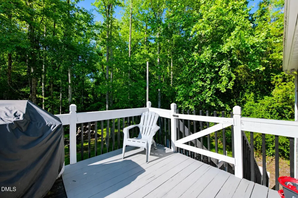 1608 Rogers Pointe Lane Creedmoor, NC 27522