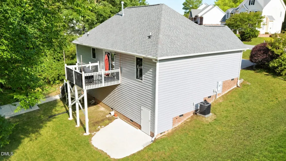 1608 Rogers Pointe Lane Creedmoor, NC 27522