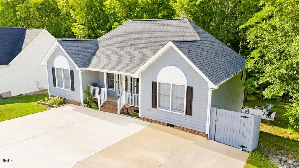 1608 Rogers Pointe Lane Creedmoor, NC 27522
