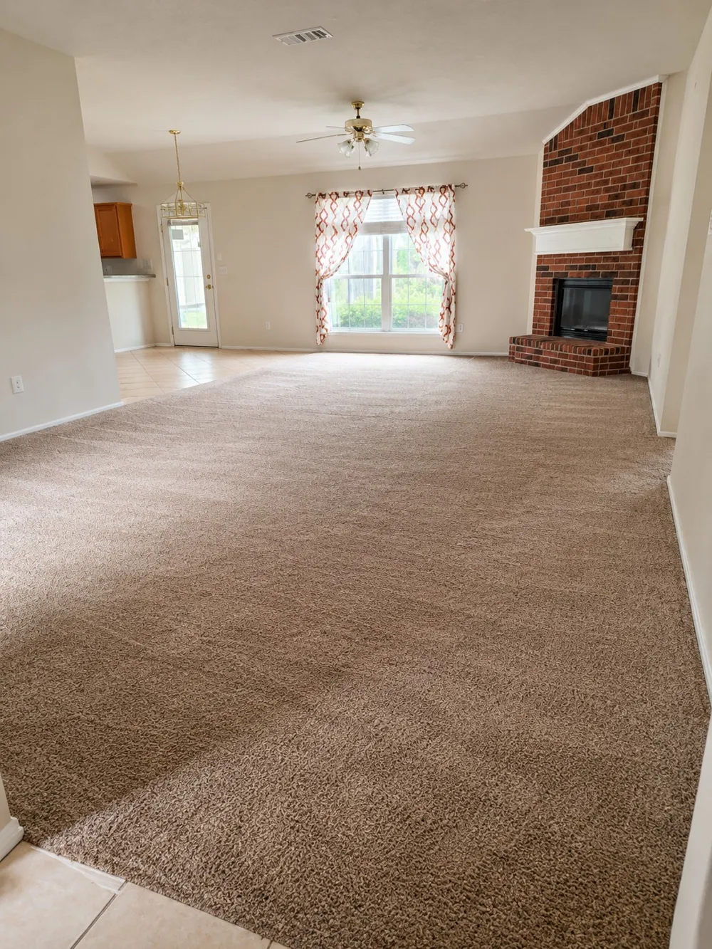 307 Dimes Street Arlington, TX 76002