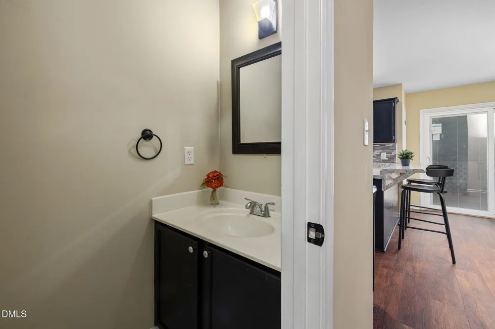 208 Texanna Way Holly Springs, NC 27540