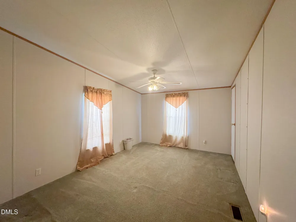 113 Pine Log Lane Roseboro, NC 28382