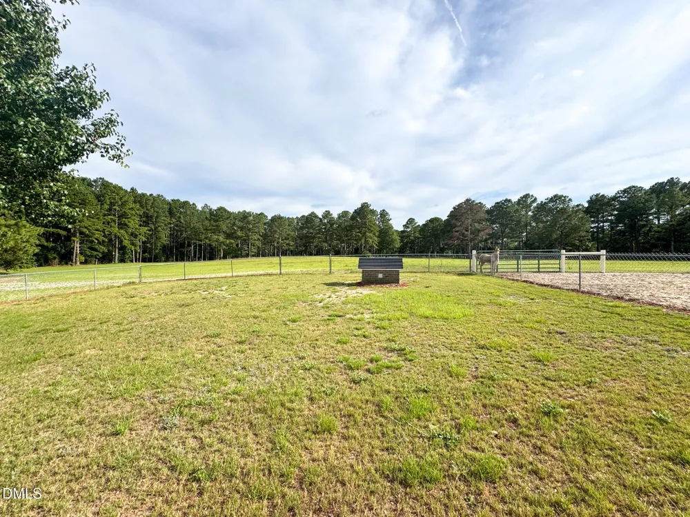 113 Pine Log Lane Roseboro, NC 28382