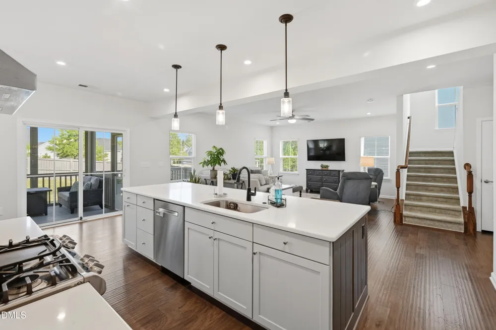 2904 Landon Oaks Court New Hill, NC 27562