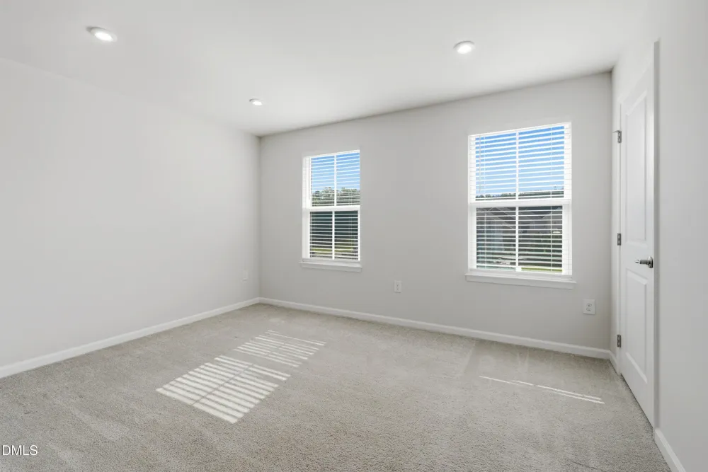 2904 Landon Oaks Court New Hill, NC 27562