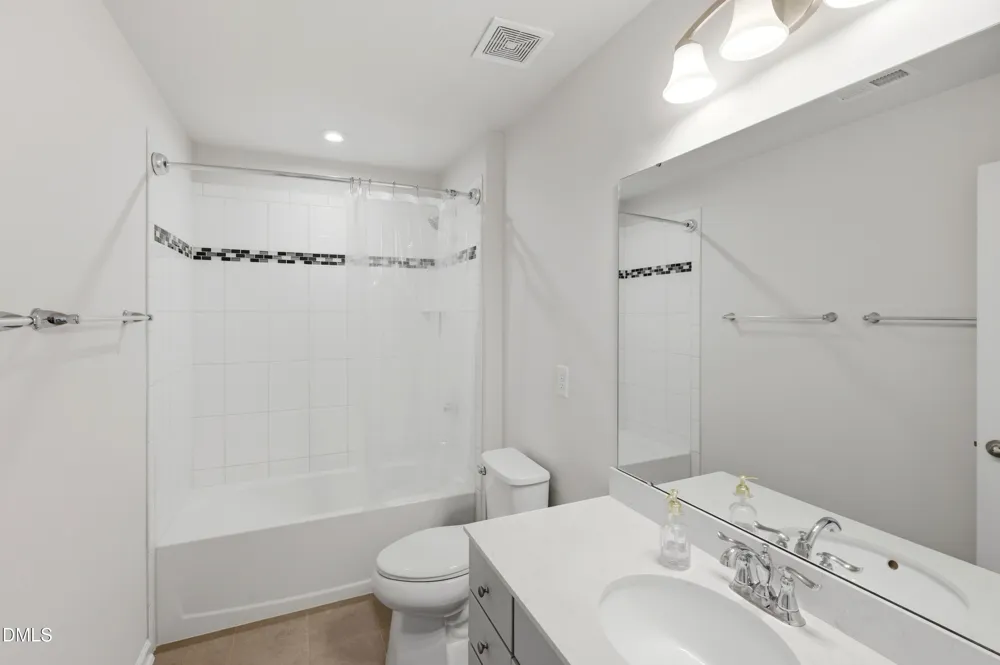 2904 Landon Oaks Court New Hill, NC 27562
