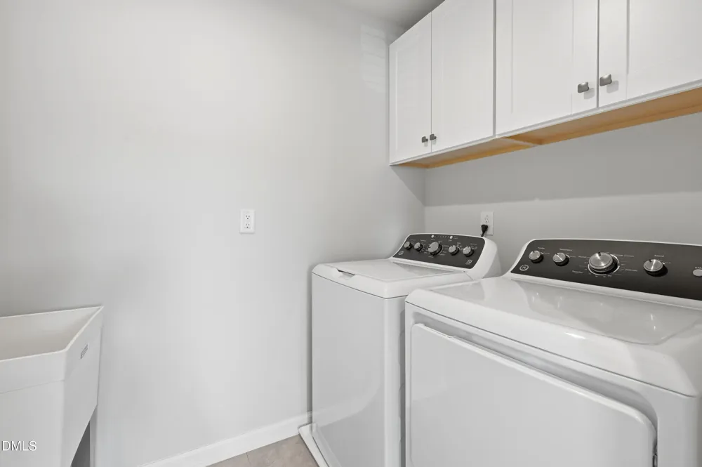 2904 Landon Oaks Court New Hill, NC 27562