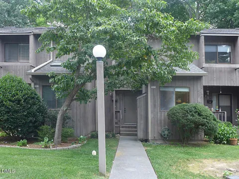 424 Fairoaks Circle