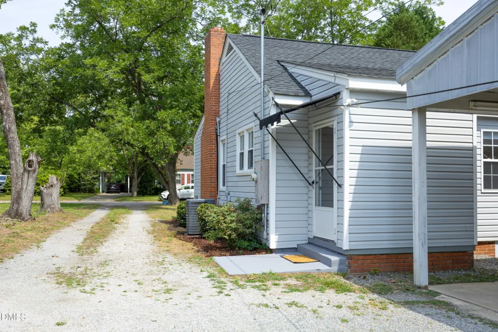 907 S 2nd Street Smithfield, NC 27577
