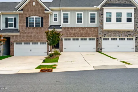 1504 Fairbury Lane