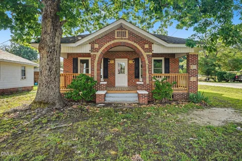 2621 S Church Street