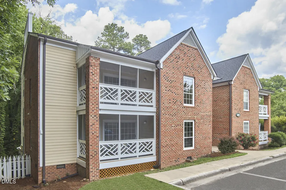 1005 Kingswood Drive #E Chapel Hill, NC 27517