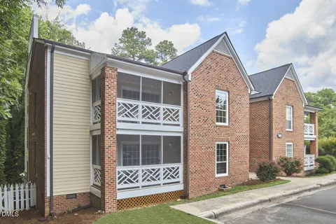 1005 Kingswood Drive #E