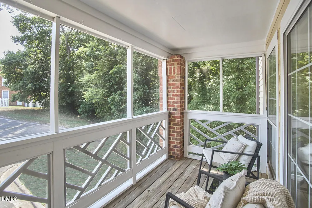1005 Kingswood Drive #E Chapel Hill, NC 27517
