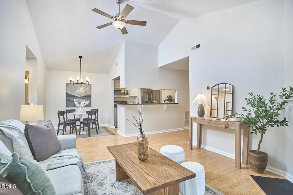 1005 Kingswood Drive #E Chapel Hill, NC 27517