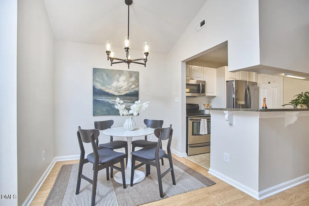 1005 Kingswood Drive #E Chapel Hill, NC 27517