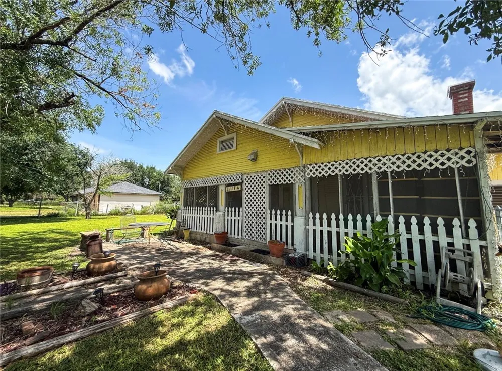1117 E Fordyce Avenue Kingsville, TX 78363
