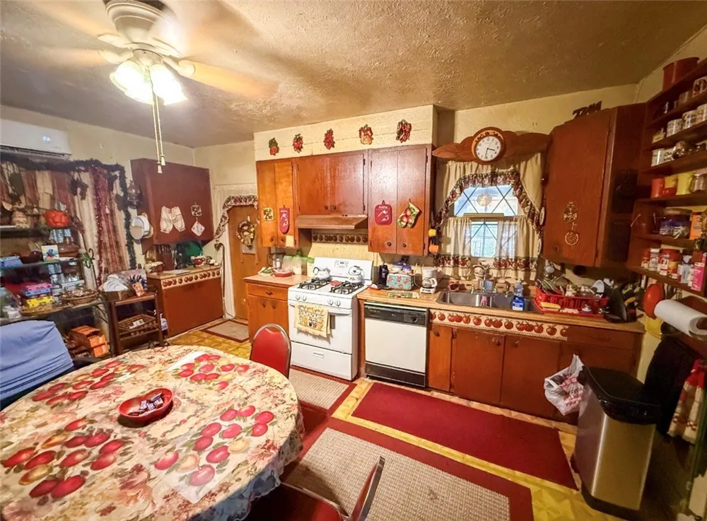 1117 E Fordyce Avenue Kingsville, TX 78363