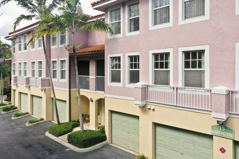 6384 W Sample Road W #6384 Coral Springs, FL 33067