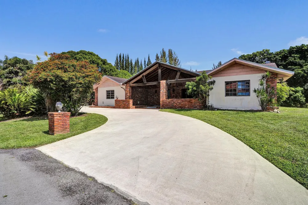 17151 SW 62nd Court Southwest Ranches, FL 33331