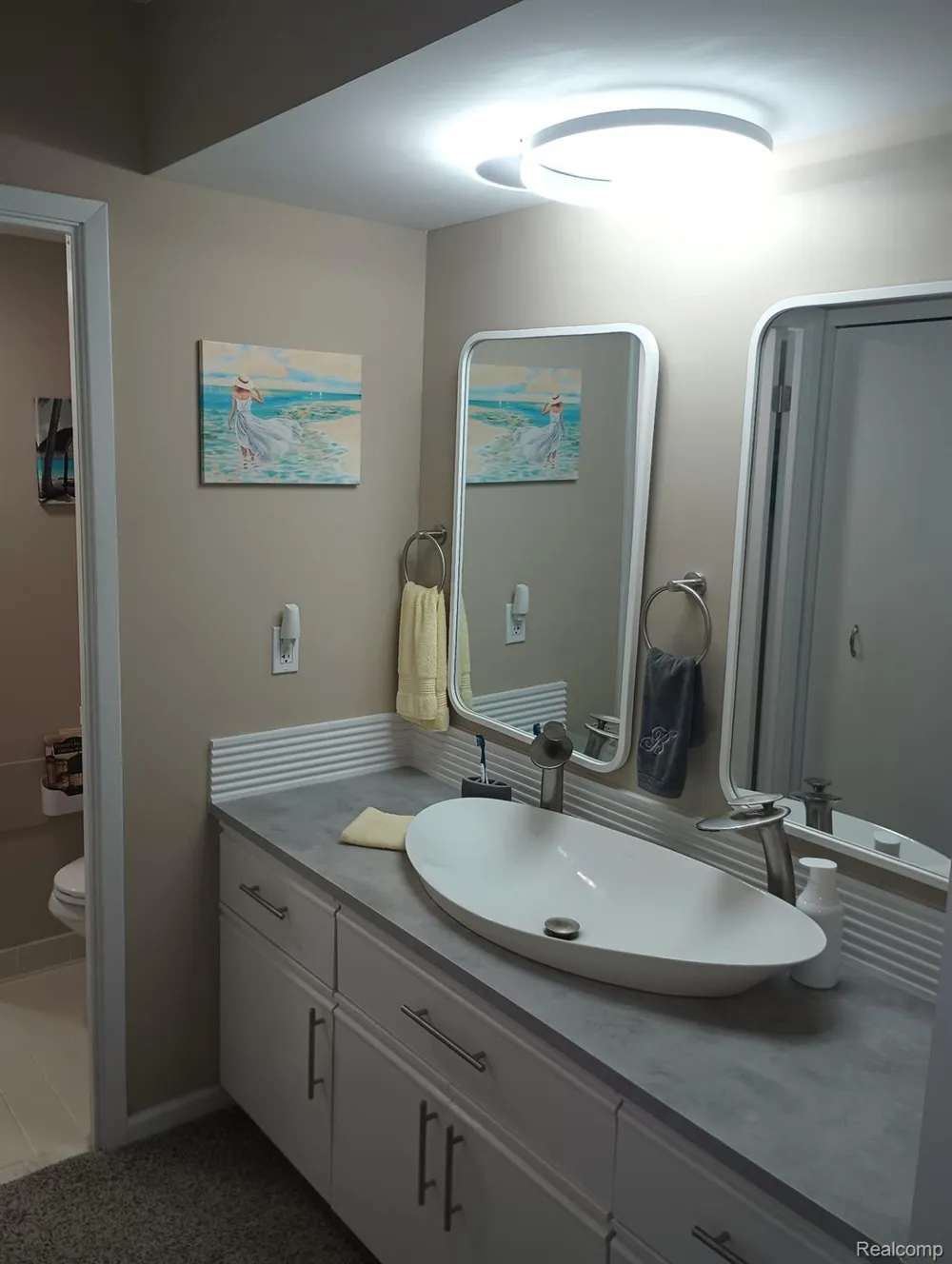 34432 Jefferson Avenue Harrison Charter Township, MI 48045