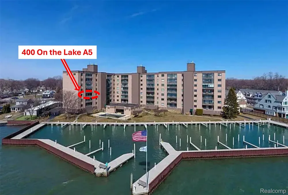 34432 Jefferson Avenue Harrison Charter Township, MI 48045