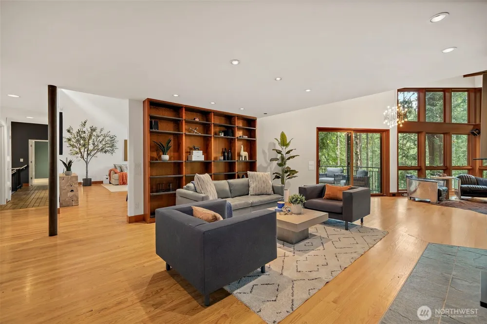 3518 129th Avenue NE Bellevue, WA 98005