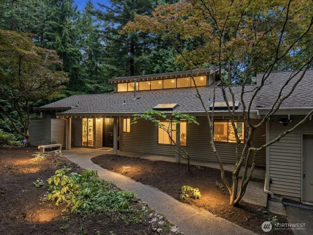 3518 129th Avenue NE Bellevue, WA 98005