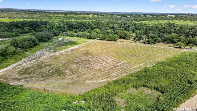 5354 Labus Rd Elmendorf, TX 78112