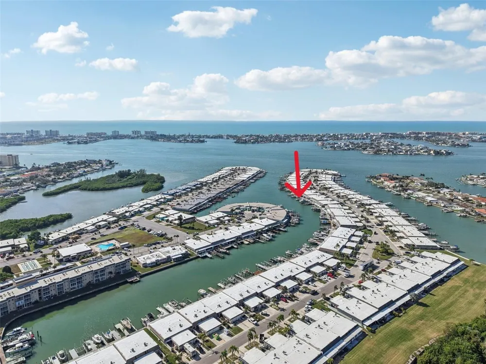 542 BOCA CIEGA POINT BOULEVARD #2108 Madeira Beach, FL 33708