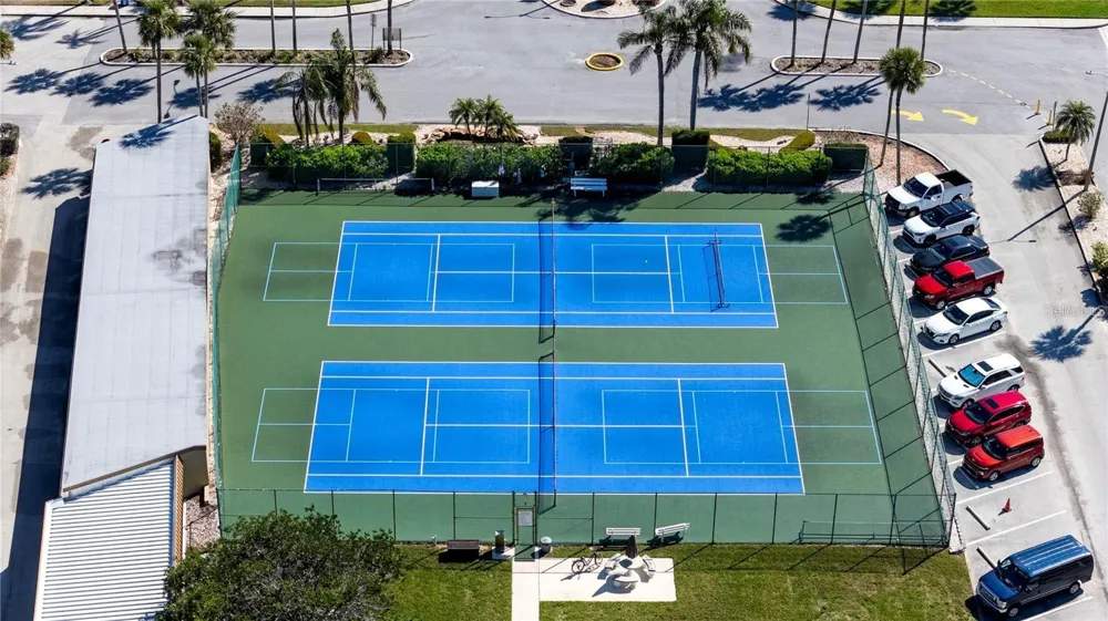 542 BOCA CIEGA POINT BOULEVARD #2108 Madeira Beach, FL 33708