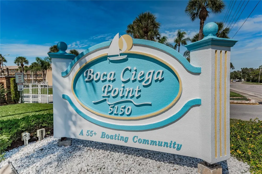 542 BOCA CIEGA POINT BOULEVARD #2108 Madeira Beach, FL 33708