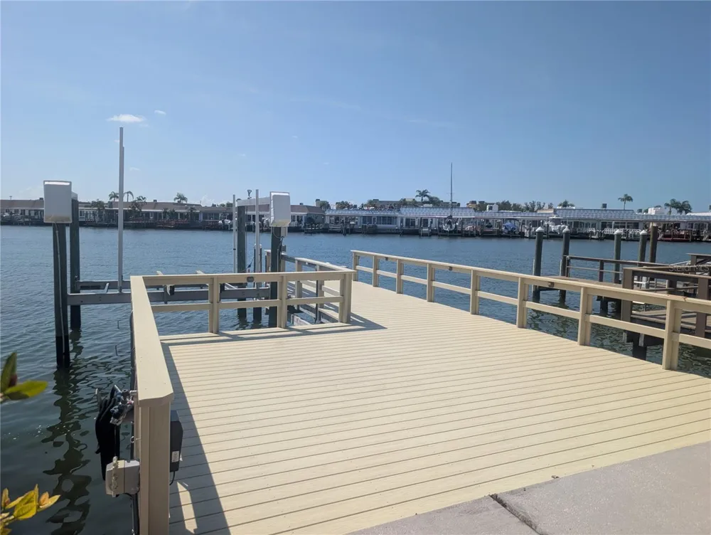 542 BOCA CIEGA POINT BOULEVARD #2108 Madeira Beach, FL 33708