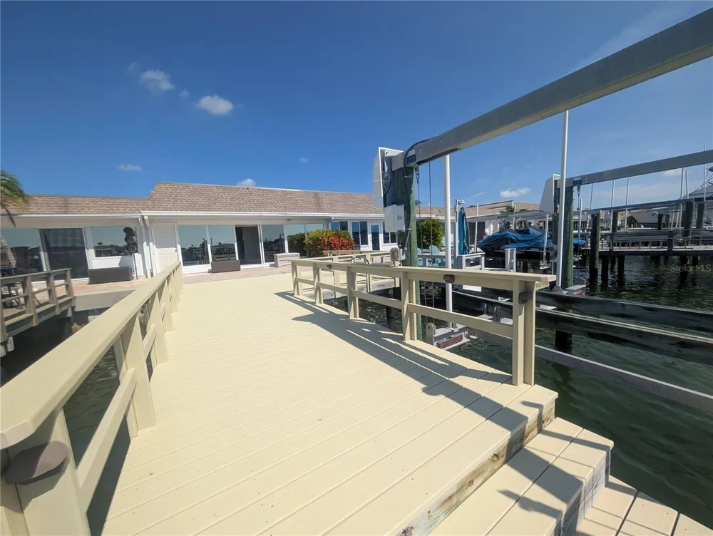 542 BOCA CIEGA POINT BOULEVARD #2108 Madeira Beach, FL 33708
