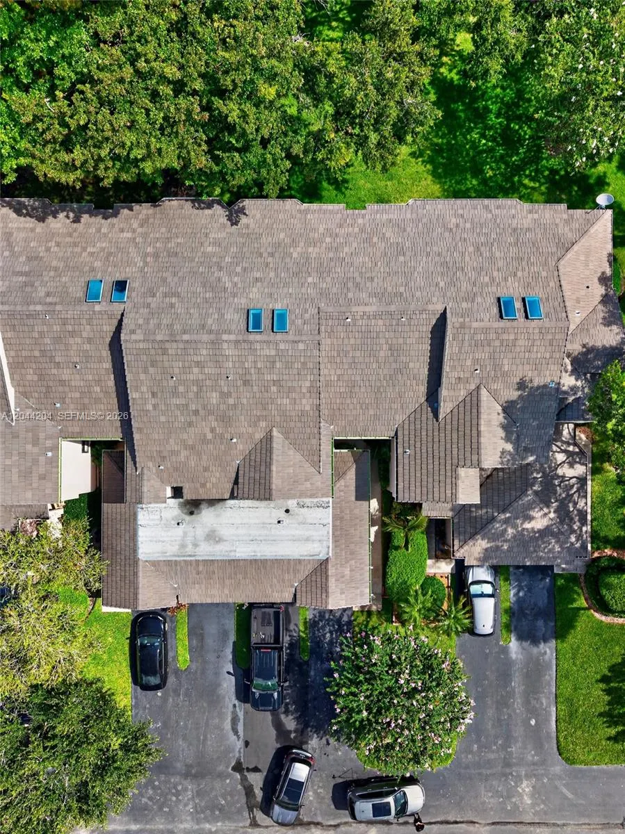 73 NW 98th Ter Plantation, FL 33324