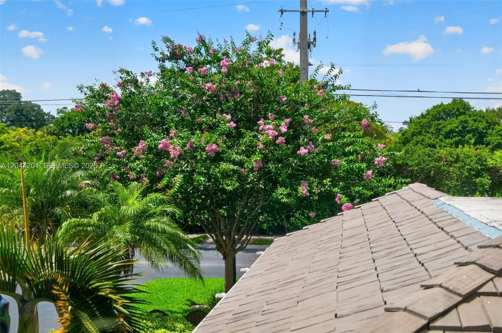 73 NW 98th Ter Plantation, FL 33324