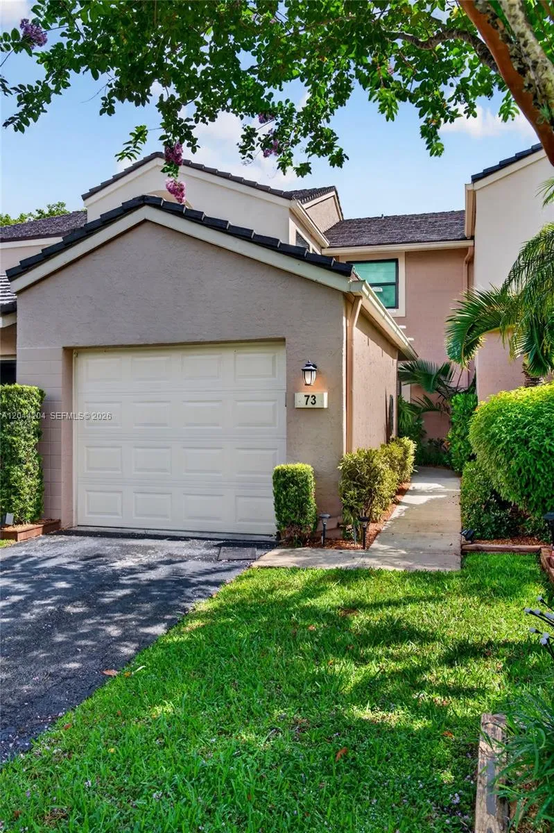 73 NW 98th Ter Plantation, FL 33324