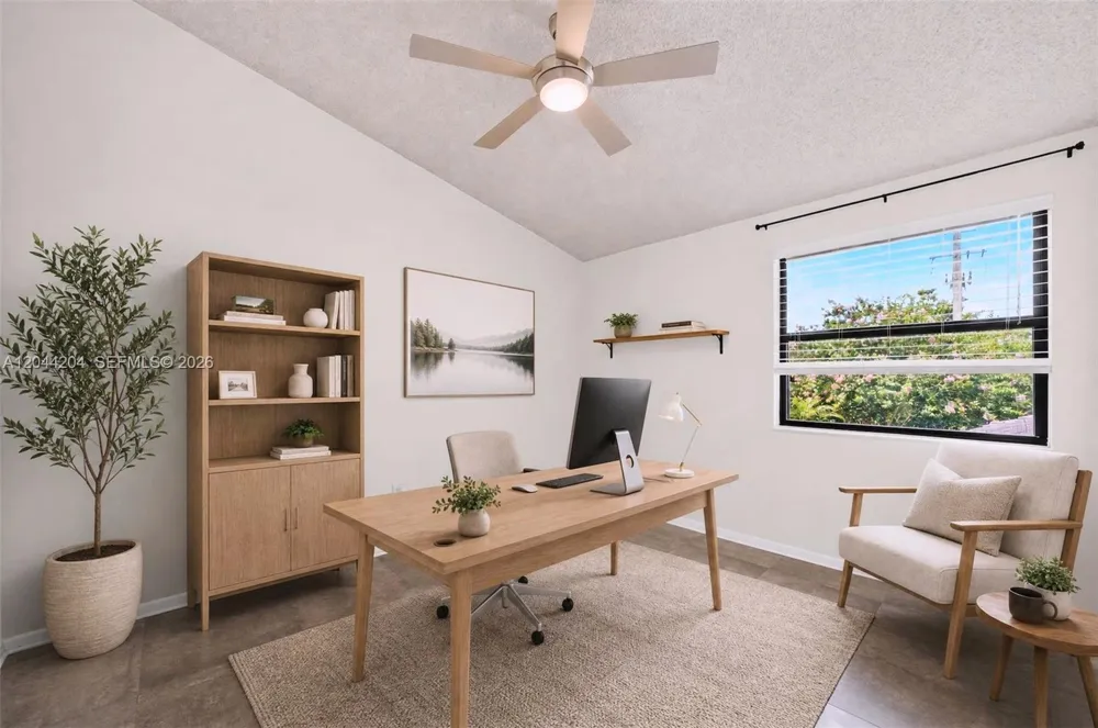 73 NW 98th Ter Plantation, FL 33324