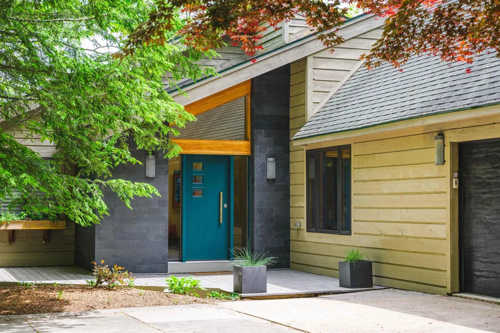 12246 Pineridge Trail Torch Lake Township, MI 49648