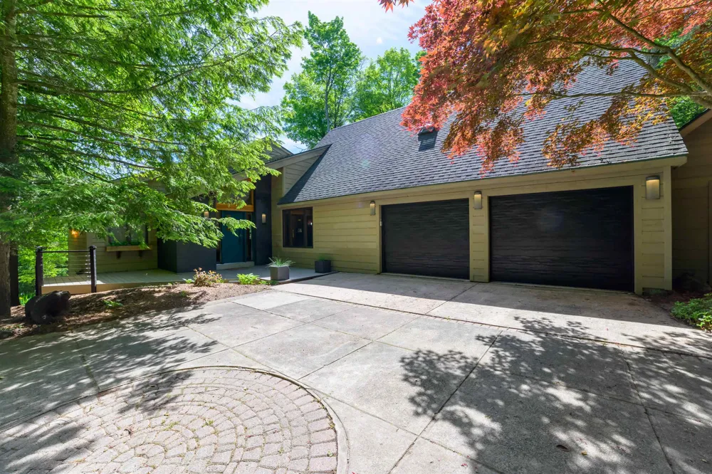 12246 Pineridge Trail Torch Lake Township, MI 49648