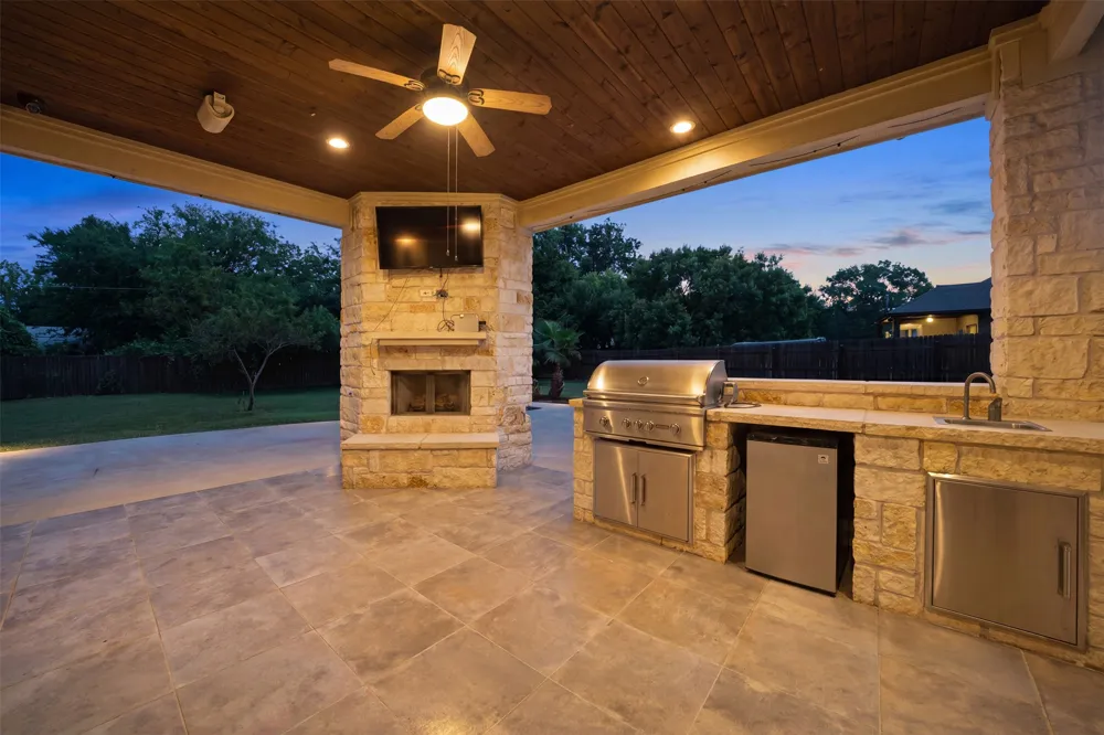 128 Clear Water Pass Bastrop, TX 78602