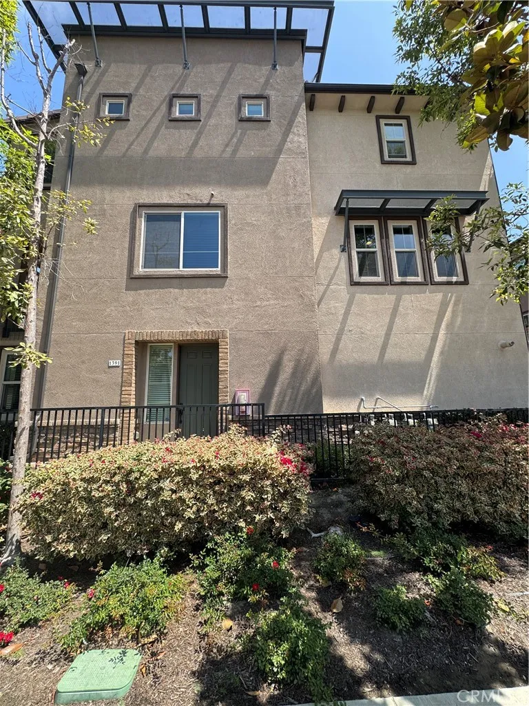1391 Clementine Way Fullerton, CA 92833