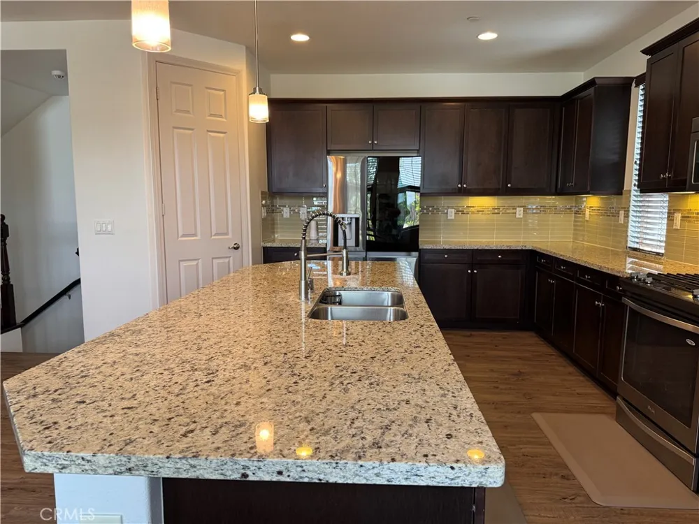 1391 Clementine Way Fullerton, CA 92833